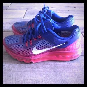 Women’s size 7Y Or 8 Nike AirMax used